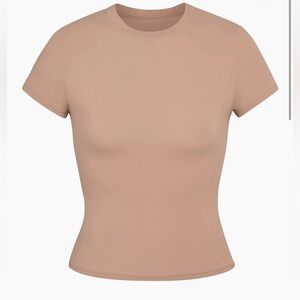 SKIMS Fits Everybody T-Shirt - Sienna S